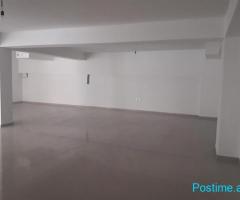 ????Jepet Ambjent Biznesi me Qera te Rruga Ferit Xhajko ????