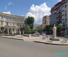 DYQAN PER SHITJE TEK MEDRESEJA