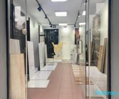 SHITET DYQAN 70 M2 BUZE RRUGES TE BRRYLI 240.000 EURO