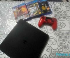 Playstion 4 slim