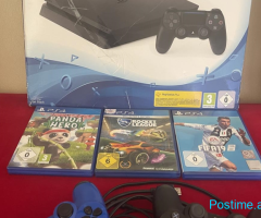 Ps4 Slim në kuti akull I ri me dy leva origjinale dhe disqe