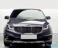 Carnival 9-seater Prestige