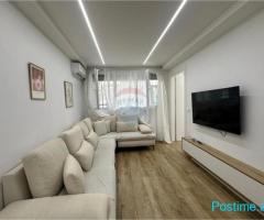 Apartament 1+1 me qira në zonën 21 Dhjetorit