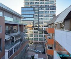 Shitet Apartament 3+1+2 + Verandë + Post Parkimi ???? Coin
