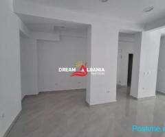 Ambient biznesi me qera rruga e Kavajes ID (42711129)