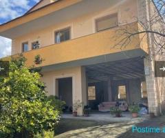 Shitet shtepi private OKAZION kombinat