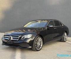 Mercedesz BenzE 220