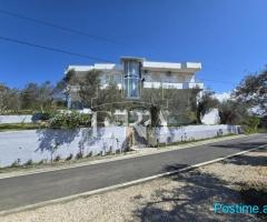 Jepet me qera Bar-Restorant ne Golem.