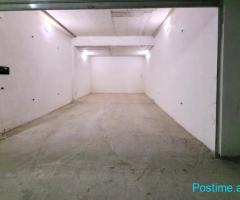 Shitet garazh tek Kompleksi Halili, Rr. E Dibres