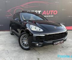 Shitet Porsche Cayenne