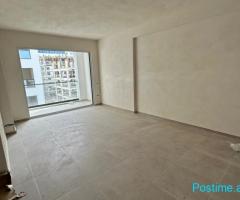 Shitet apartament 2+1 pranë Liburna Resort**