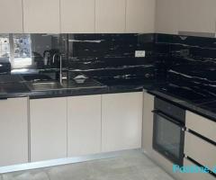 ????Me Qira – Apartament 2+1 & Parkim   Materniteti i Ri