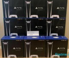 Konsolat e lojërave dhe telefonat celularë me shumicë janë të gjitha në dispozicion për shitje.