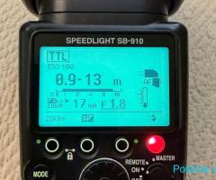 NIKON SPEEDLITE SB-910