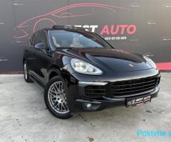 Shitet Porsche Cayenne