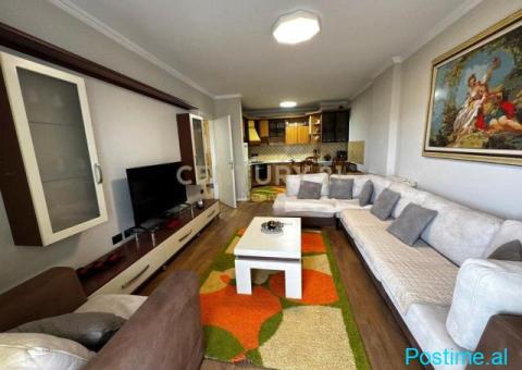 JAPIM ME QIRA APARTAMENT 1+1, PAZARI I RI - 4/5