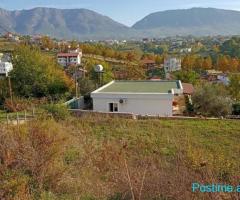 SHITET TOKË (E KUQE) 750M2, NË SAUK!