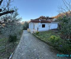 Shitet Shtëpi Private – Petrelë, Tiranë