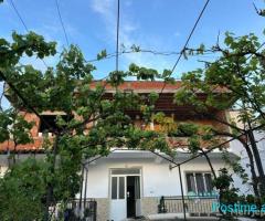 Shitet, Shtëpi 2 Kate, Fresku, Tiranë - 200,000   140 m2