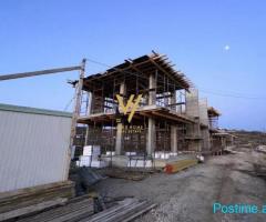 SHITET VILE DY KATESHE 167M2 TE GJIRI I LALEZIT 350.000EURO