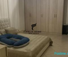APARTAMENT ME QERA 2+1+POST PARKIM KOMUNA E PARISIT 800 EURO