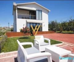 SHITET TRUALL+VILE 2 KATESHE TE KODRA KUQE 1.000.000 EURO