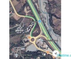 Toke per shitje tek rrethrrotullimi Bërzhite