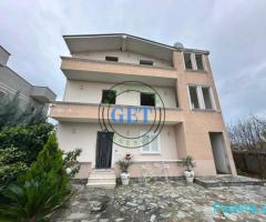 Shitet ,Vilë 3-Katëshe, Xhafzotaj, Durrës