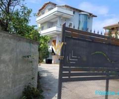 SHITET VILE 4 KATESHE NE BABRRU 375.000 EURO