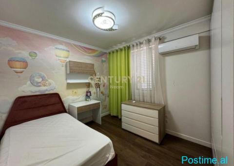 SHITJE, APARTAMENT 2+1+PARKIM, PRANE STADIUMIT AIR ALBANIA! - 4/5