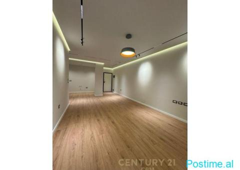 Shitet Apartament Modern 2+1+2 tek Kopshtit Zoologjik - 3/5