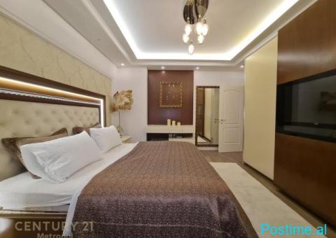 APARTAMENT 2+1+GARAZH PER SHITJE - 1/5
