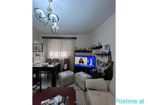 Shitet, Apartament 2+1, Pazari i Ri, Tiranë - 2/5