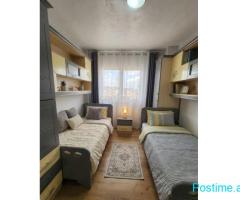 Jepet me qera Apartament 2+1 ne Xhamllik