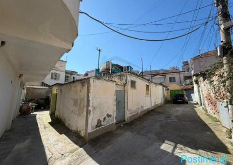 0697048062 SHITET SHTEPI PRIVATE PRANE GJYKATES NE DURRES - 1/4