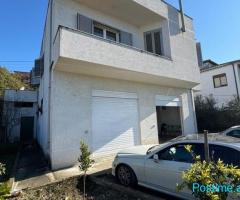 Shitet Shtepi private prane Ures se Punetoreve ne Arapaj