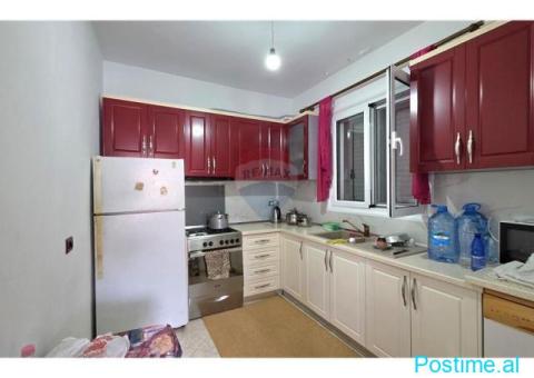SHTËPI PRIVATE PËR SHITJE – Rruga Demokracia, Vlorë - 4/4
