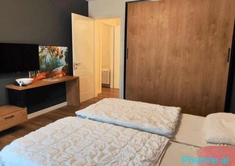 🏡 Vilë Unike për Shitje – Buzë Liqenit të Farkës - 3/4