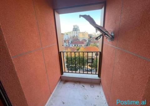 Shitet, Apartament 2+1, Pazari i Ri, Rruga Qemal Stafa Tiran - 3/5