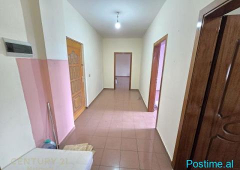 Apartament 2+1 për Shitje pranë Pazarit të Ri, Rruga Vllazen - 3/5