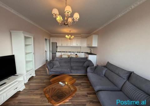 Shitet Apartament 2+1+2 me dy ballkone tek Liqeni i Thate - 1/5