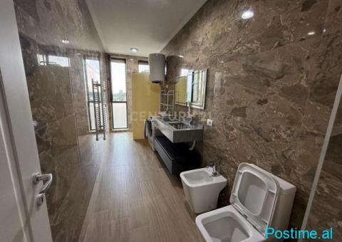 Shitet Apartament 2+1+2 me dy ballkone tek Liqeni i Thate - 5/5