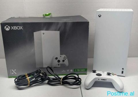 Microsoft Xbox Series X 1TB Game Console - White - 1/5