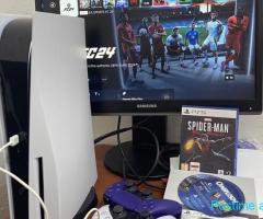 Ps5 disc edition me dy leva dhe lojra super gjendje