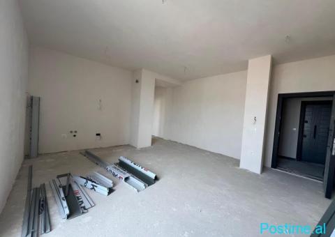 Shitet apartament 2+1+verand Hazizaj Rruga Dritan Hoxha - 2/5
