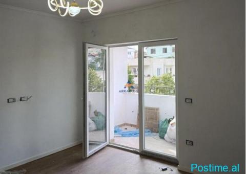 SHITET APARTAMENT 1+1+BALLKON 'PRANE SHKOLLES 26 NENTORI,TIR