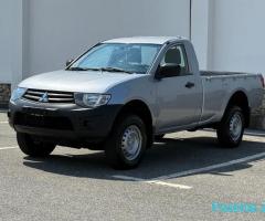 Mitsubishi L200 2.5 nafte 2011 xxl kabine