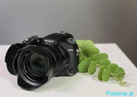 Sony CyberShot RX10 IV Camera