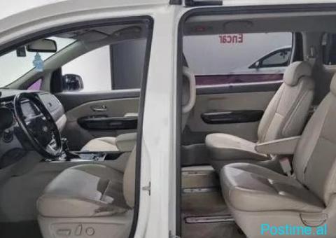 Carnival 9 seater - 4/10