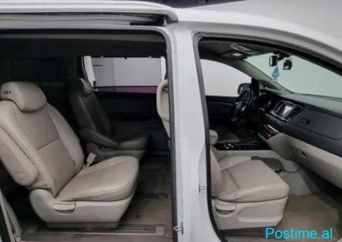 Carnival 9 seater - 7/10